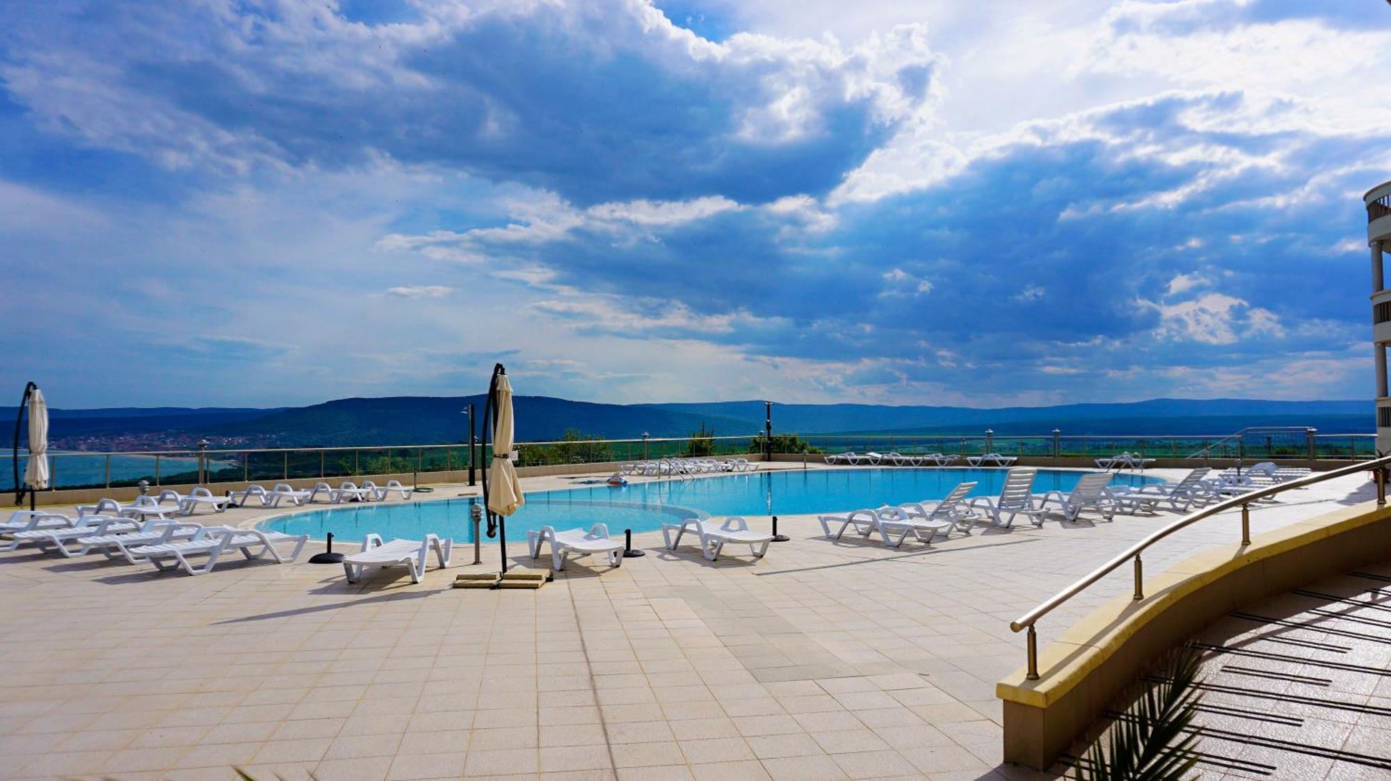 Апартаменти Сънбрийз - Sunbreeze Apartments Byala  Bagian luar foto