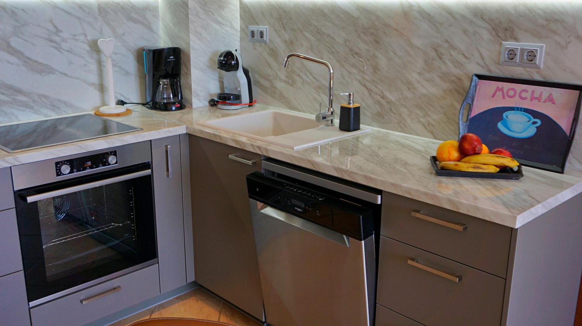 Апартаменти Сънбрийз - Sunbreeze Apartments Byala  Bagian luar foto