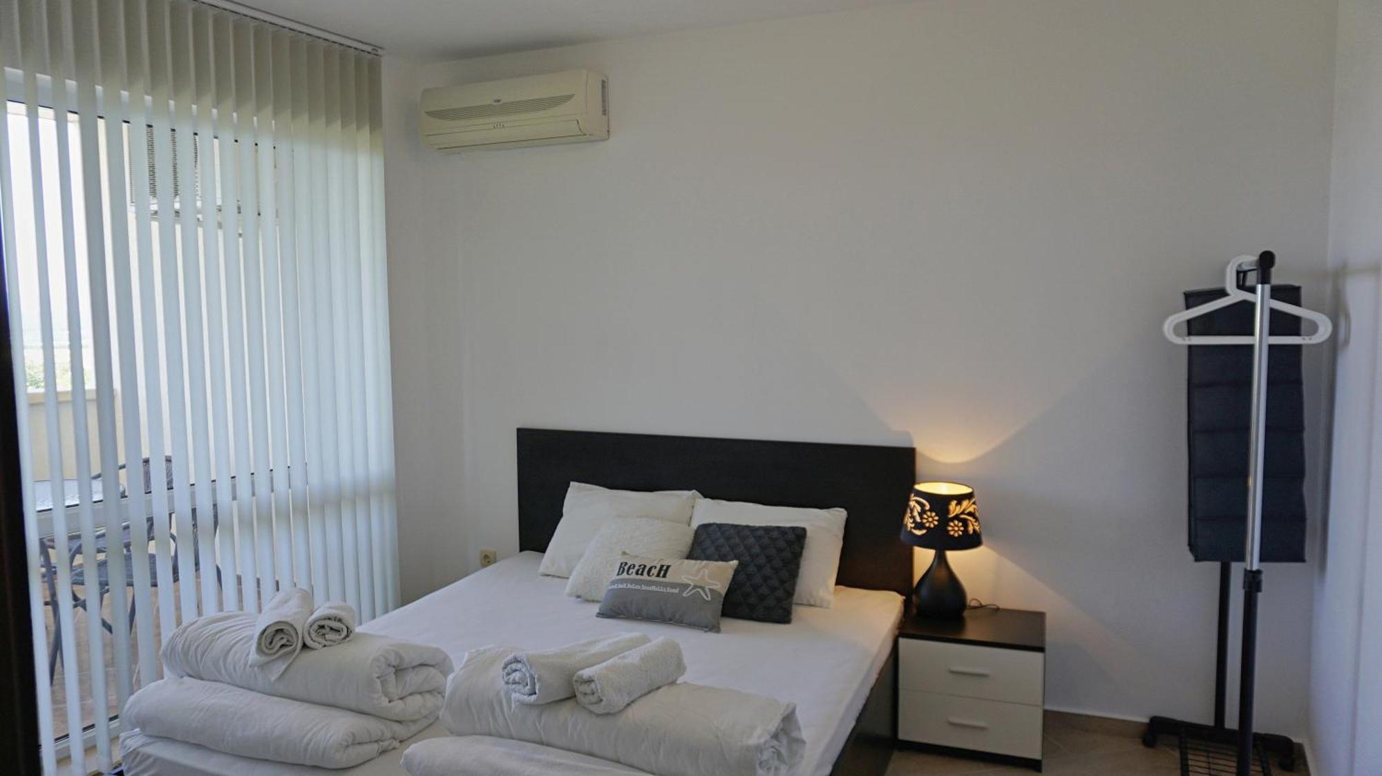 Апартаменти Сънбрийз - Sunbreeze Apartments Byala  Bagian luar foto