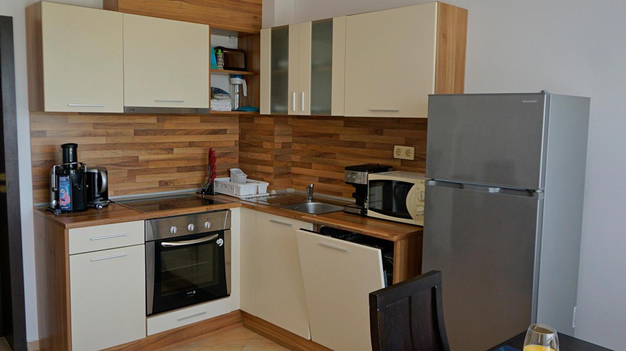 Апартаменти Сънбрийз - Sunbreeze Apartments Byala  Bagian luar foto