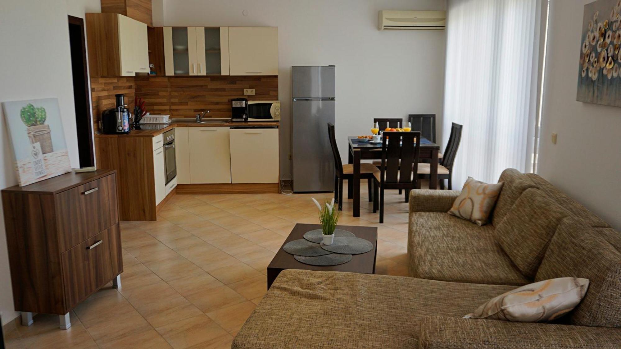 Апартаменти Сънбрийз - Sunbreeze Apartments Byala  Bagian luar foto