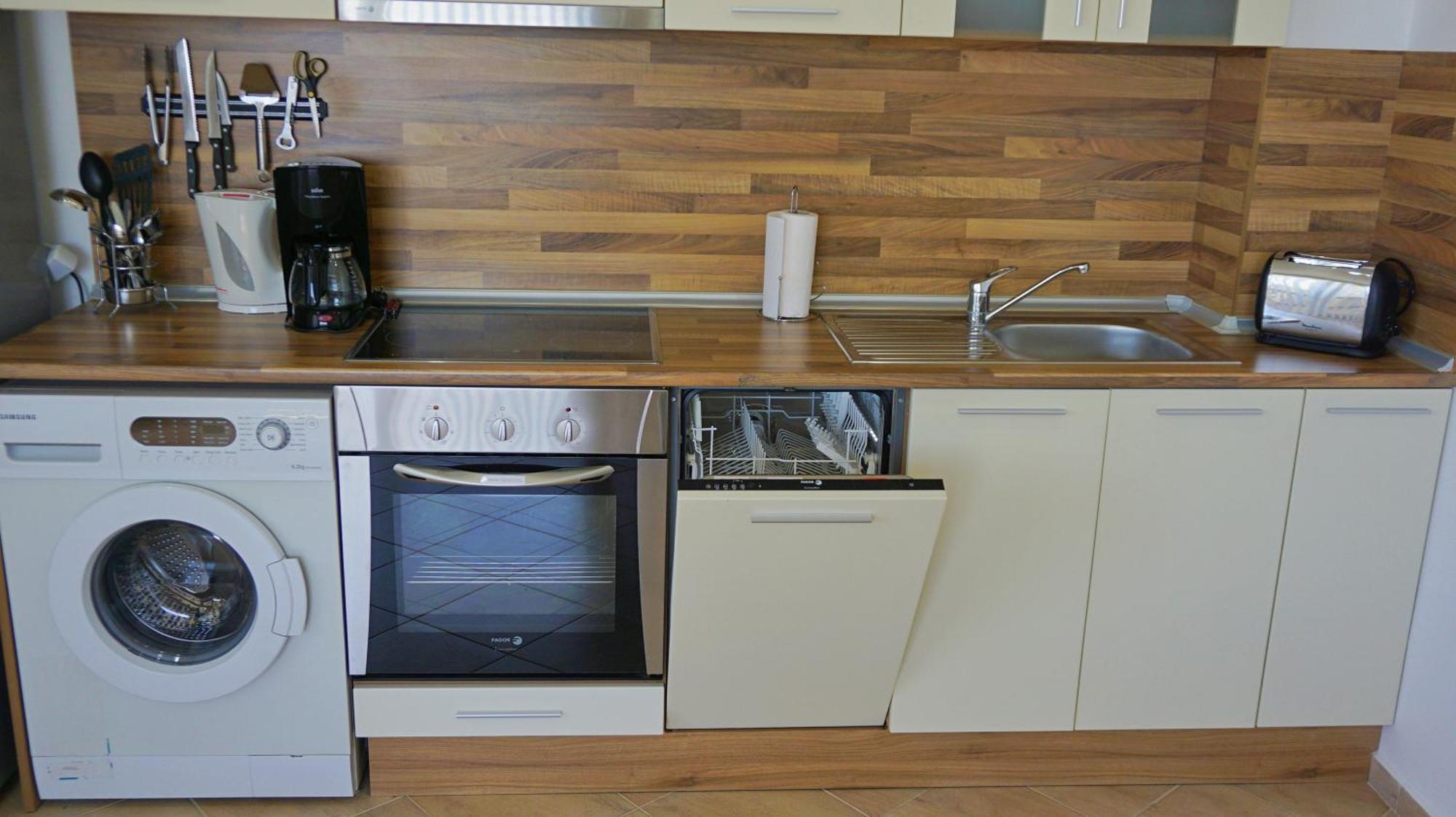 Апартаменти Сънбрийз - Sunbreeze Apartments Byala  Bagian luar foto