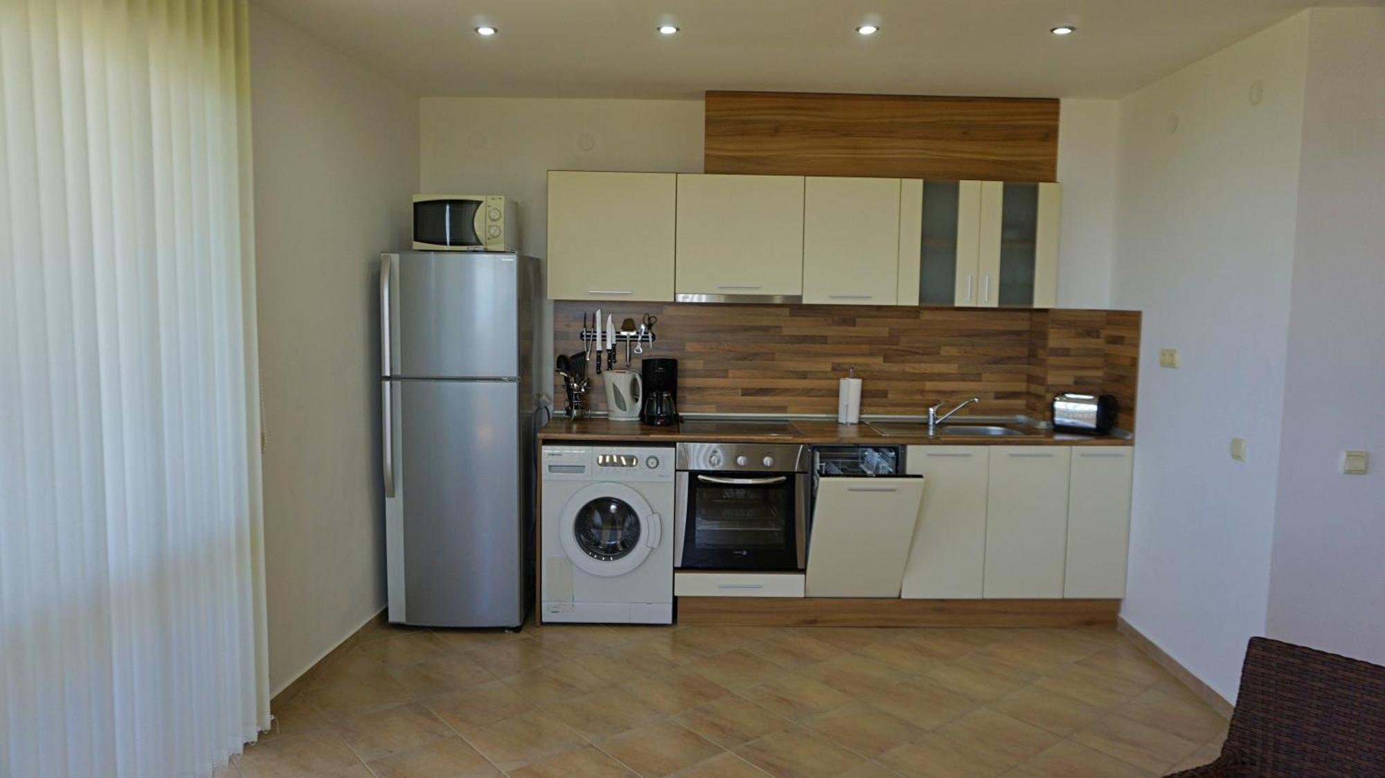 Апартаменти Сънбрийз - Sunbreeze Apartments Byala  Bagian luar foto